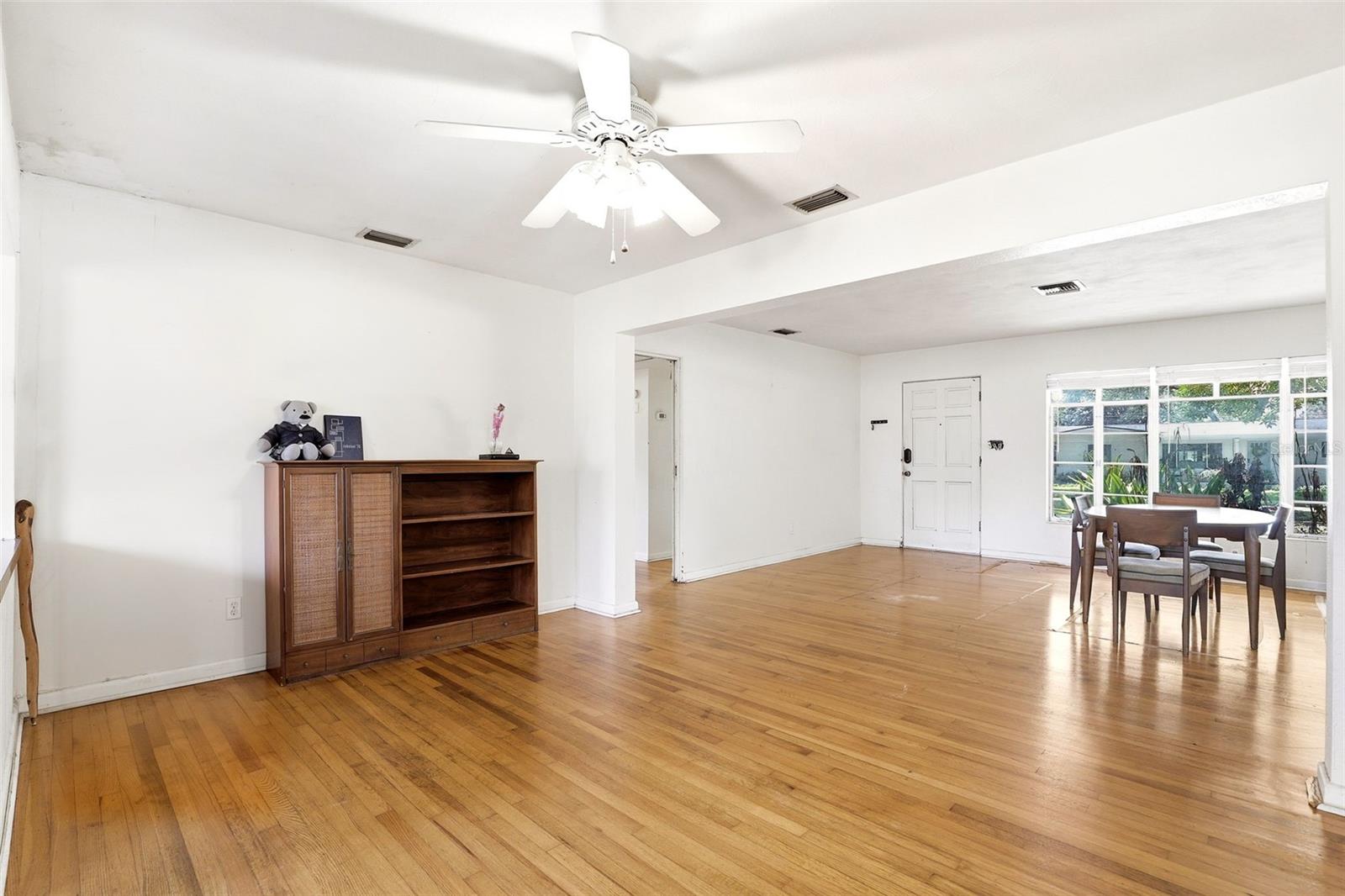 ARDSLEY MANOR SUB - Residential