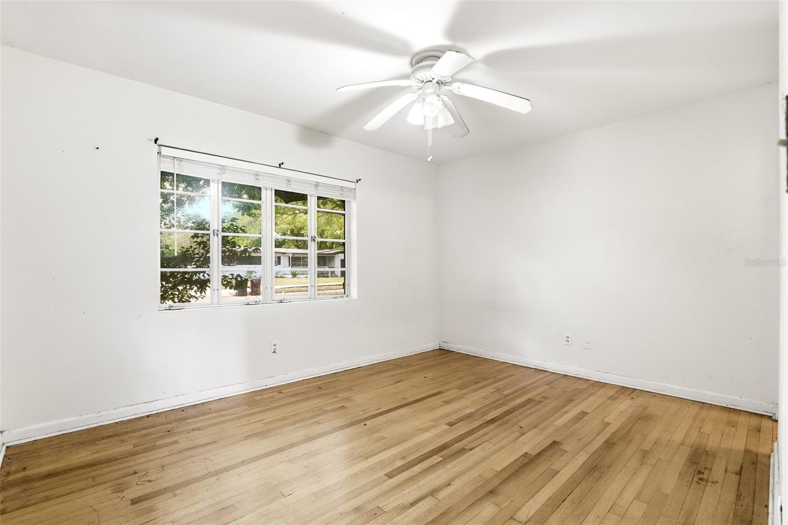 ARDSLEY MANOR SUB - Residential