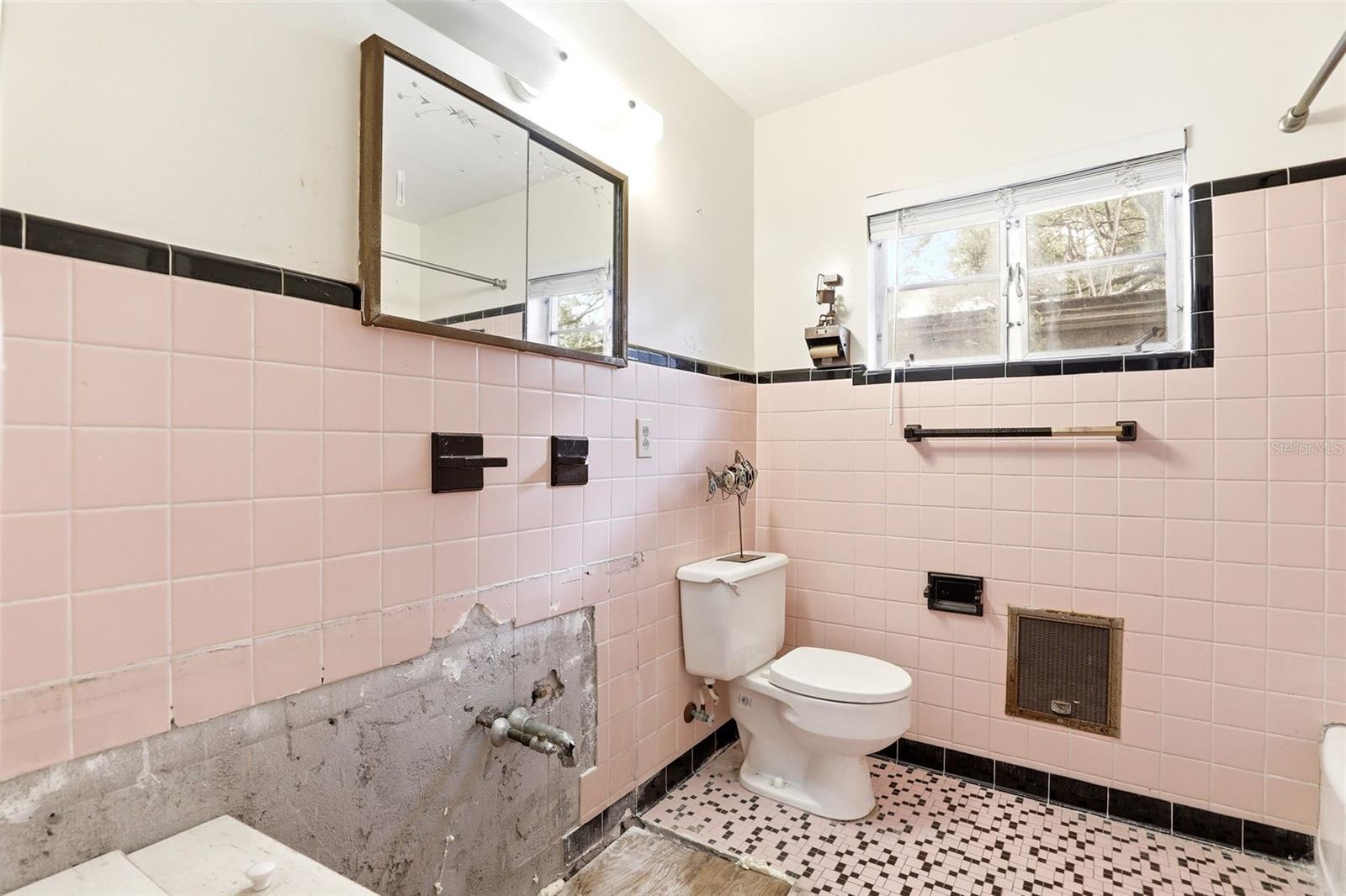 ARDSLEY MANOR SUB - Residential