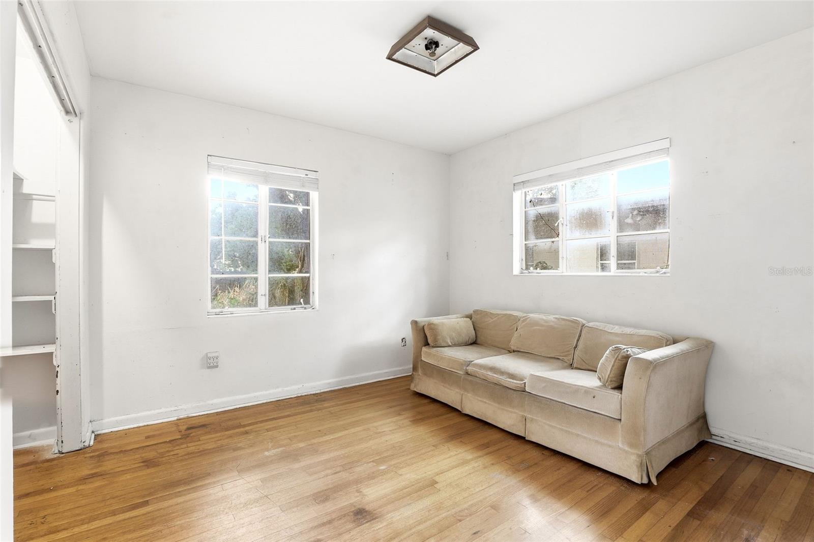 ARDSLEY MANOR SUB - Residential