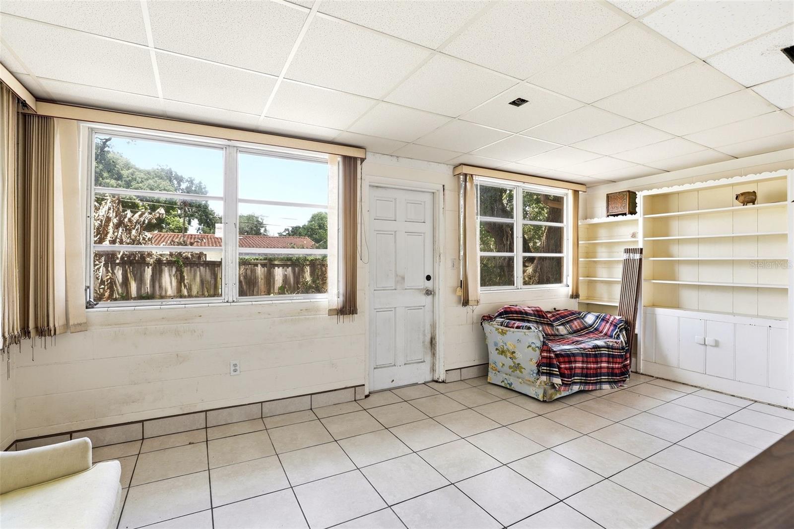 ARDSLEY MANOR SUB - Residential