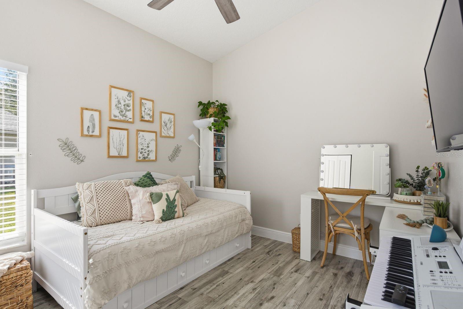 TAMPA PALMS AREA 2 7E UNIT 2 - Residential