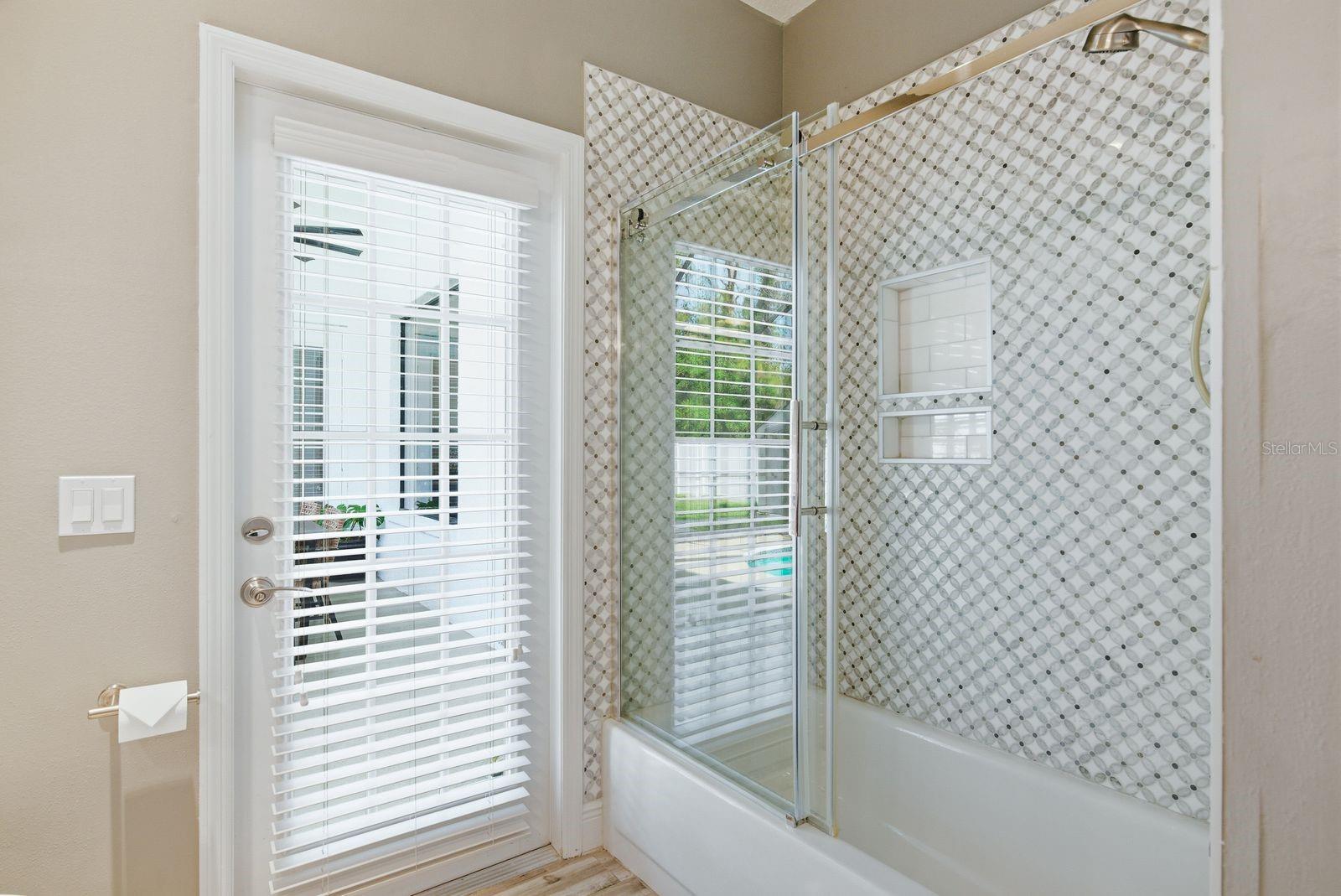 TAMPA PALMS AREA 2 7E UNIT 2 - Residential