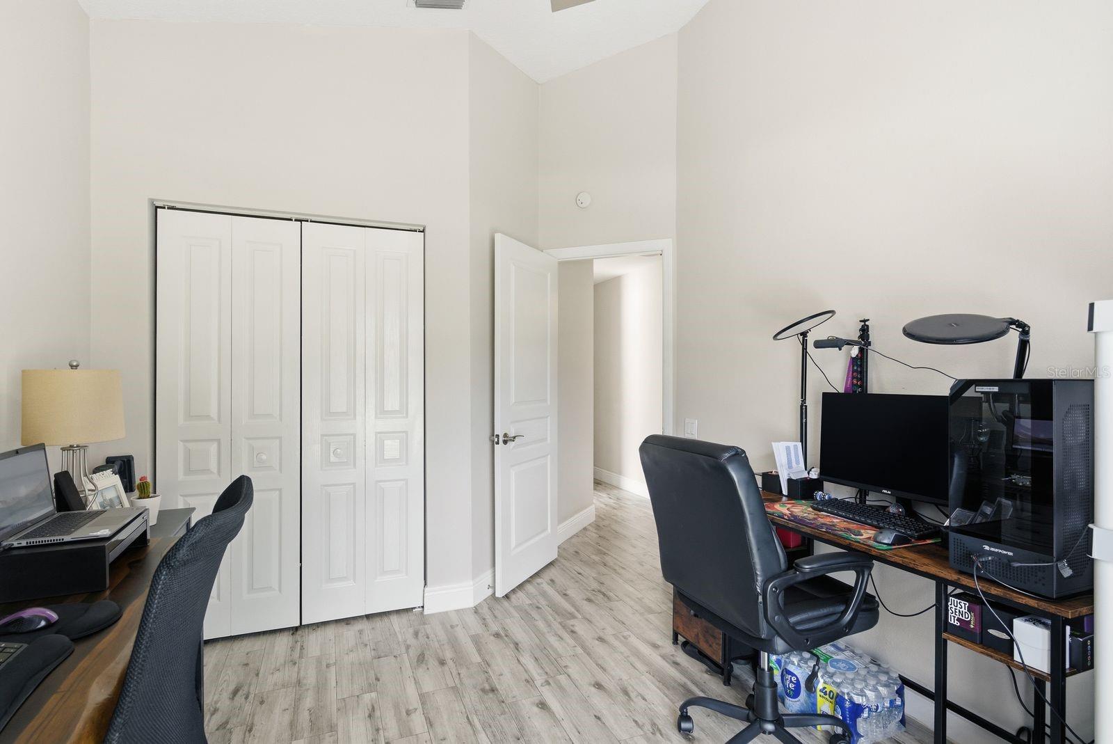 TAMPA PALMS AREA 2 7E UNIT 2 - Residential