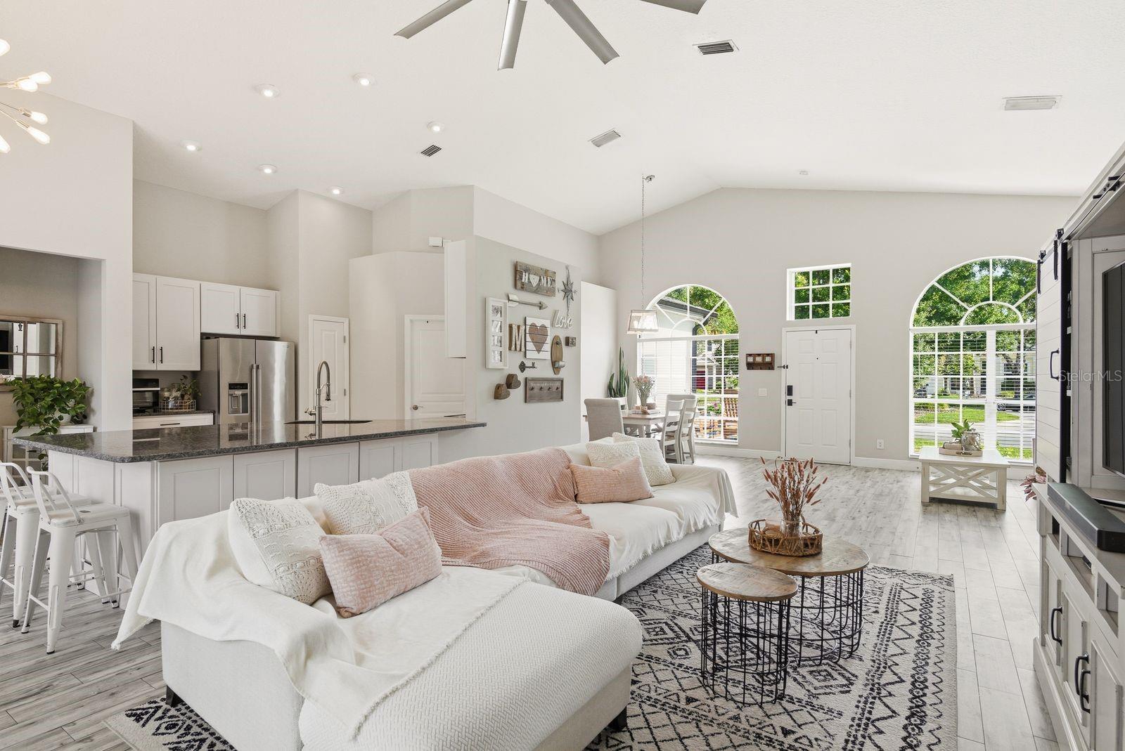 TAMPA PALMS AREA 2 7E UNIT 2 - Residential