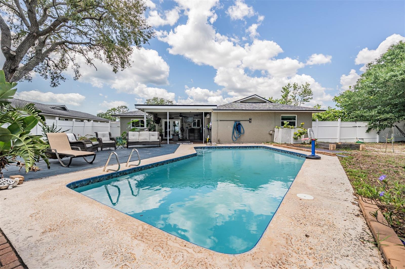 1403 TALLAHASSEE DRIVE