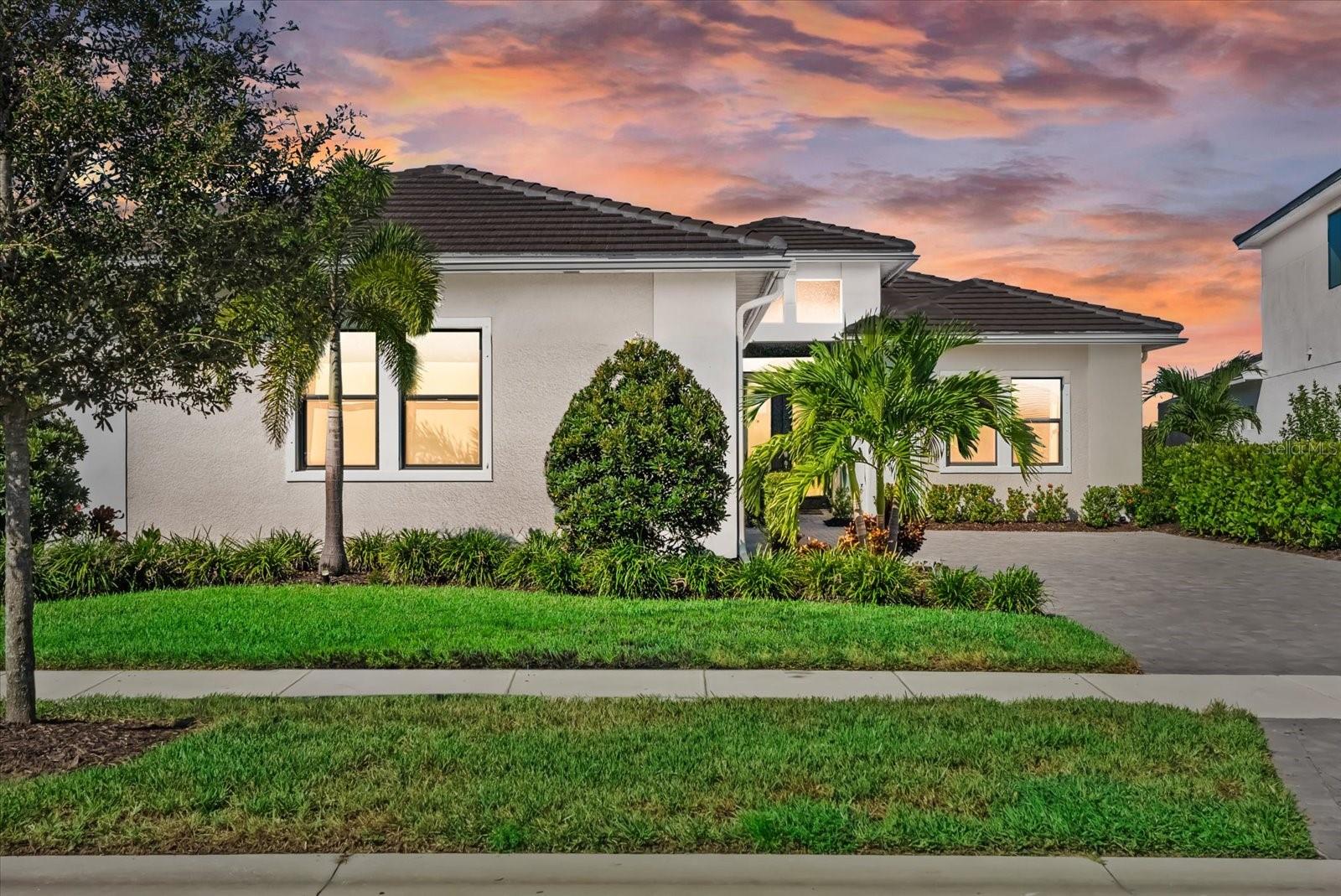 5064 KIVA CIRCLE