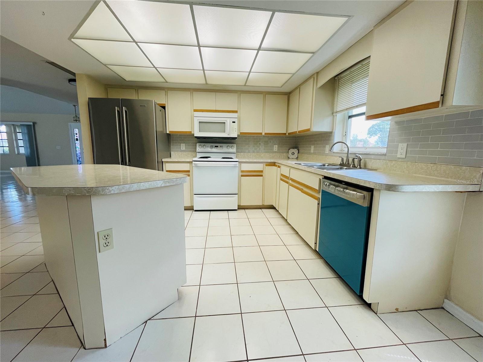 PUNTA GORDA ISLES SEC 23 - Residential Lease