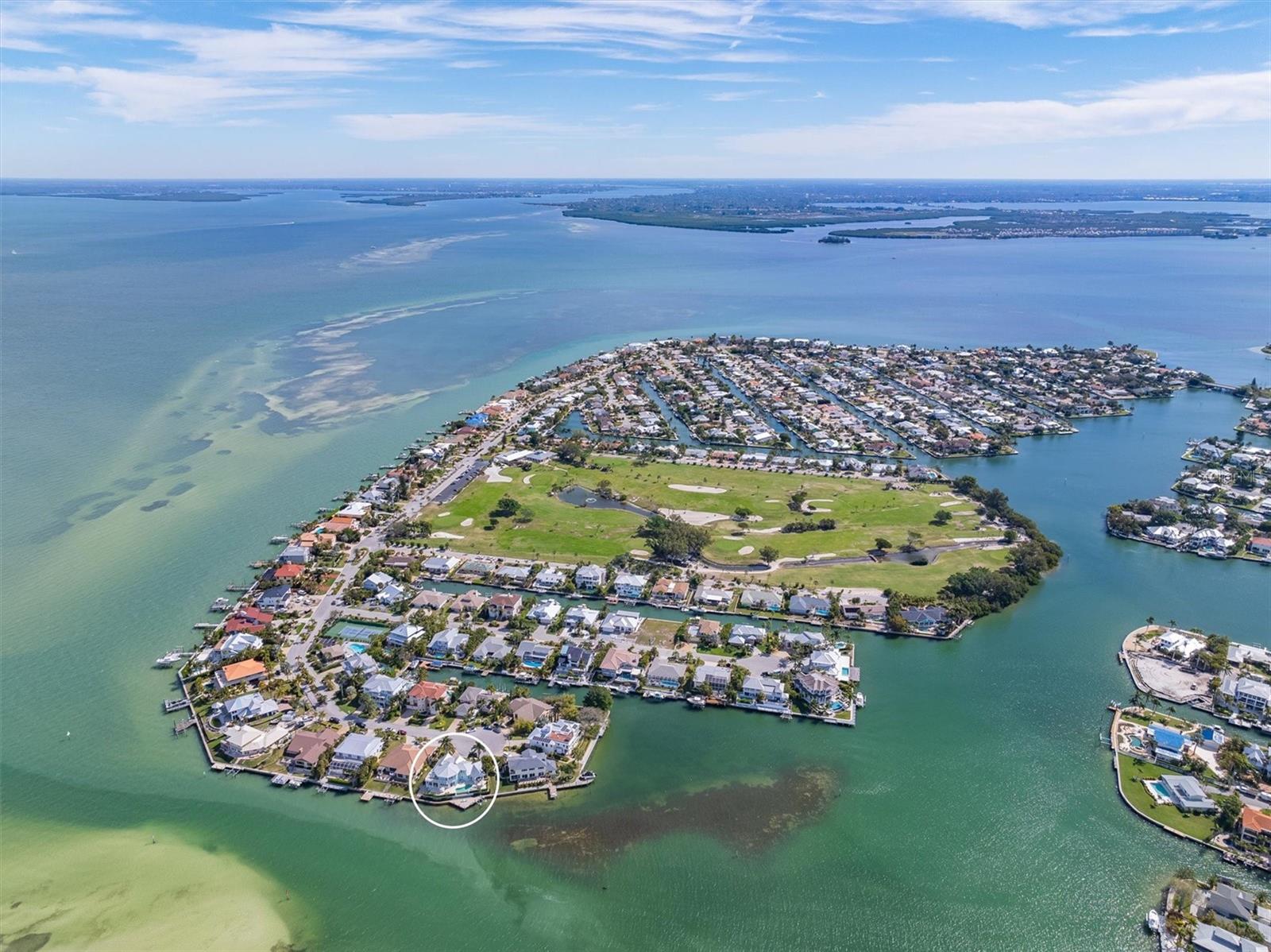 NORTH POINT HARBOUR UNIT THREE - Residential