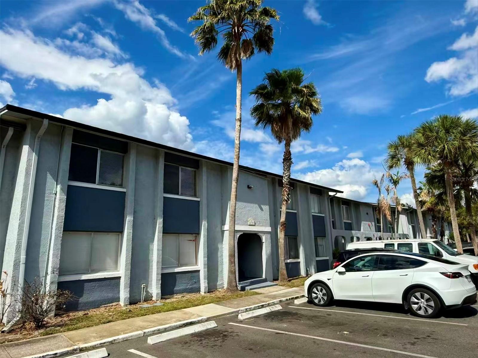MILLENNIUM PALMS - Residential Lease