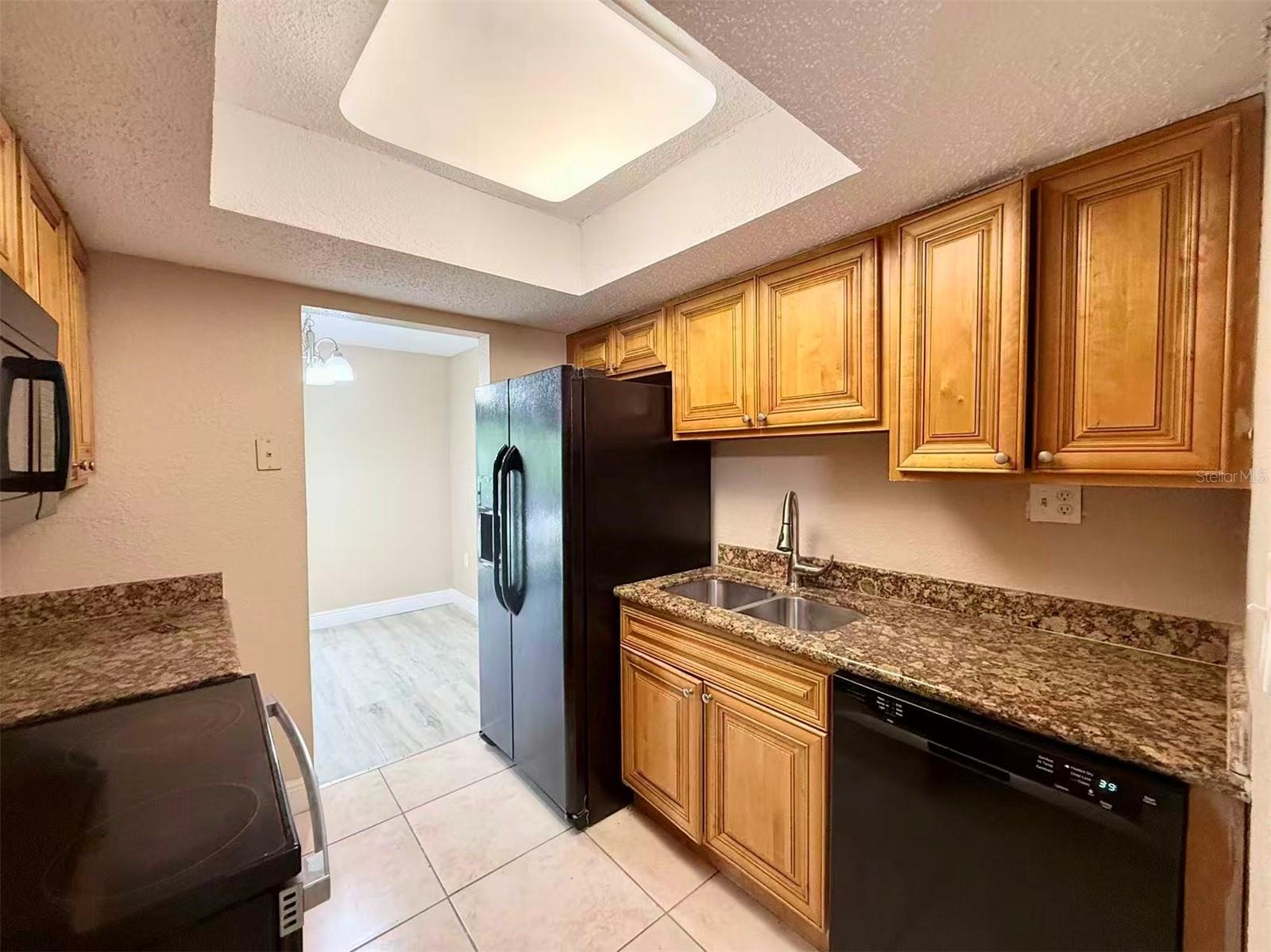 MILLENNIUM PALMS - Residential Lease