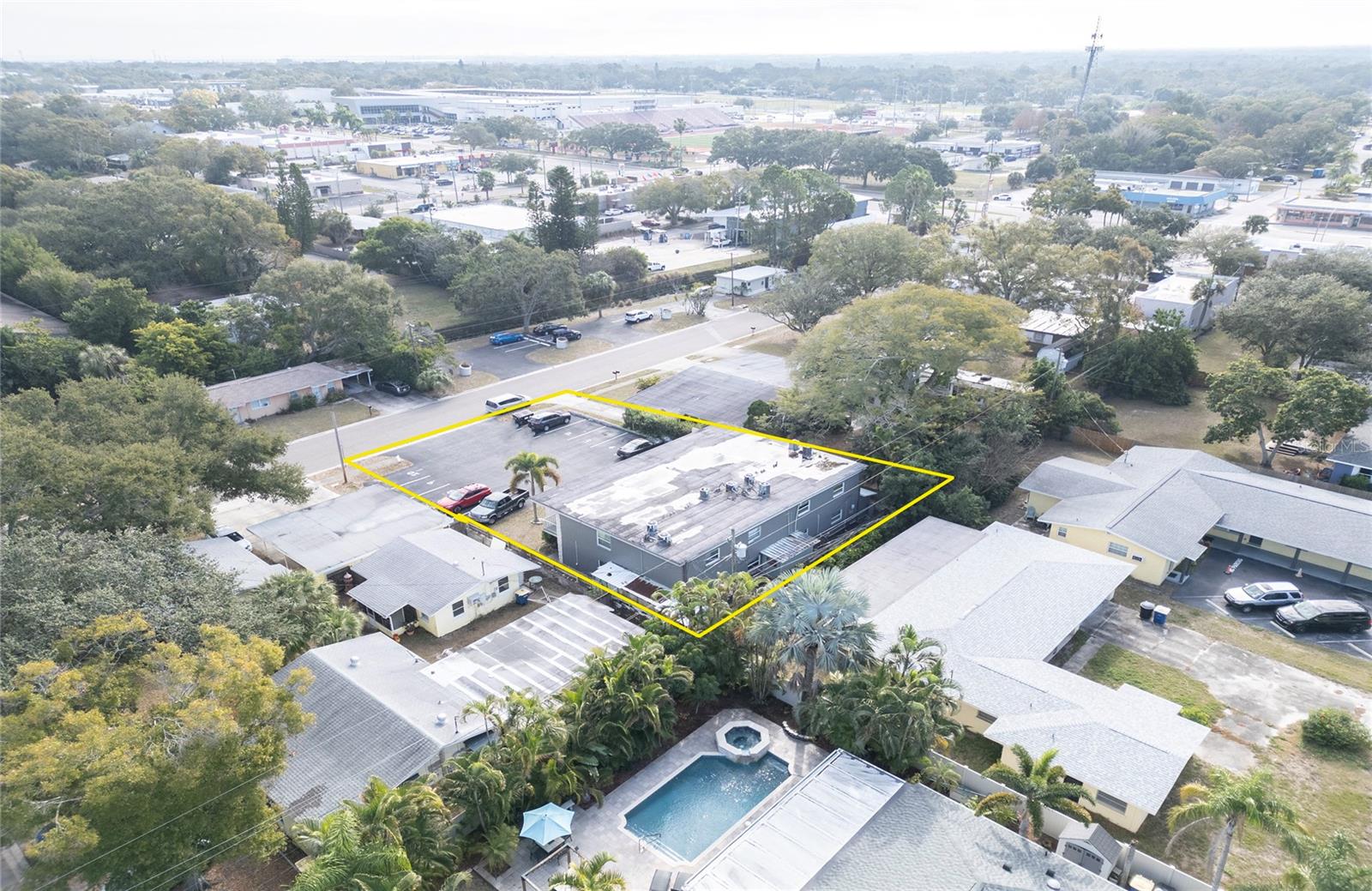 SKYCREST - Commercial Sale