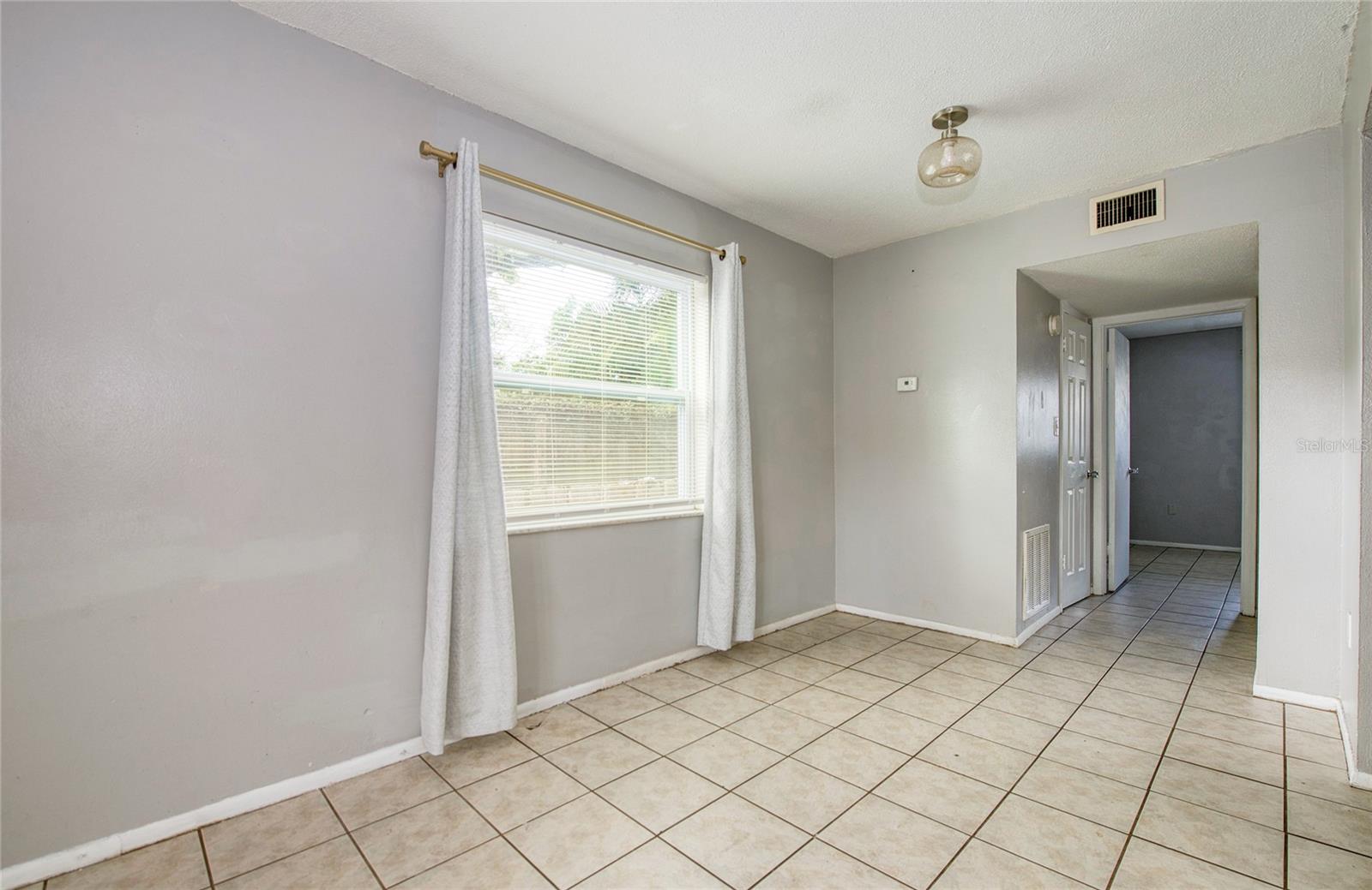 SKYCREST - Commercial Sale