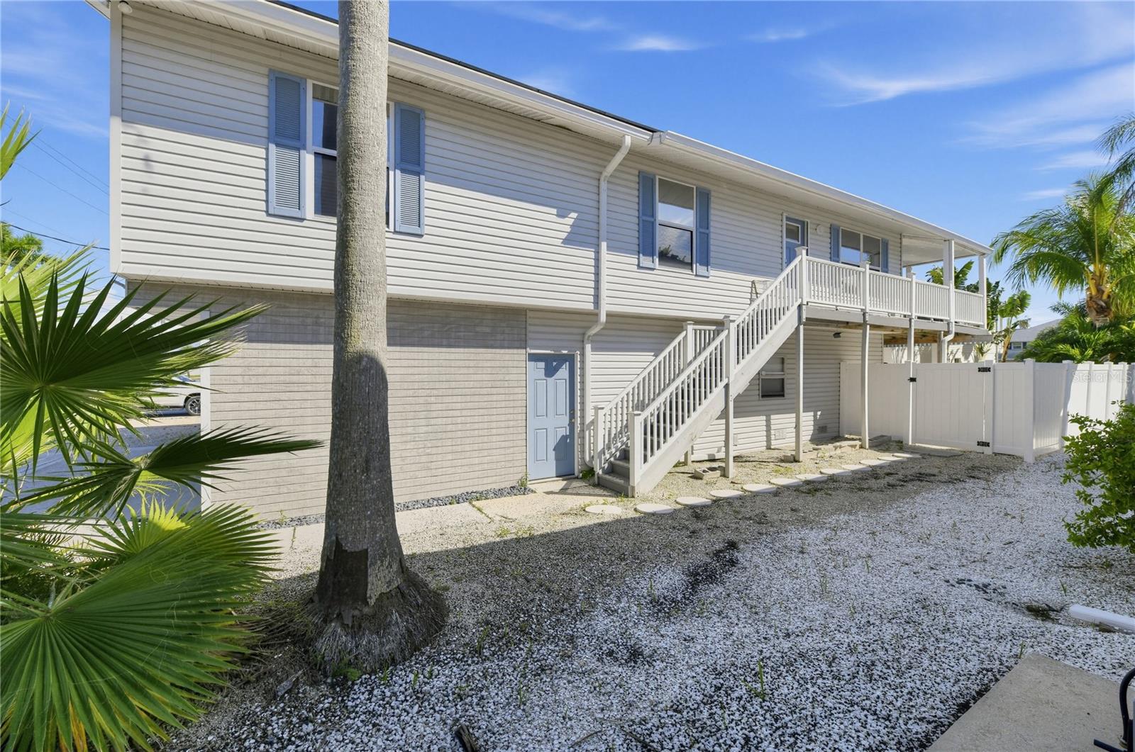 264 S HARBOR DRIVE