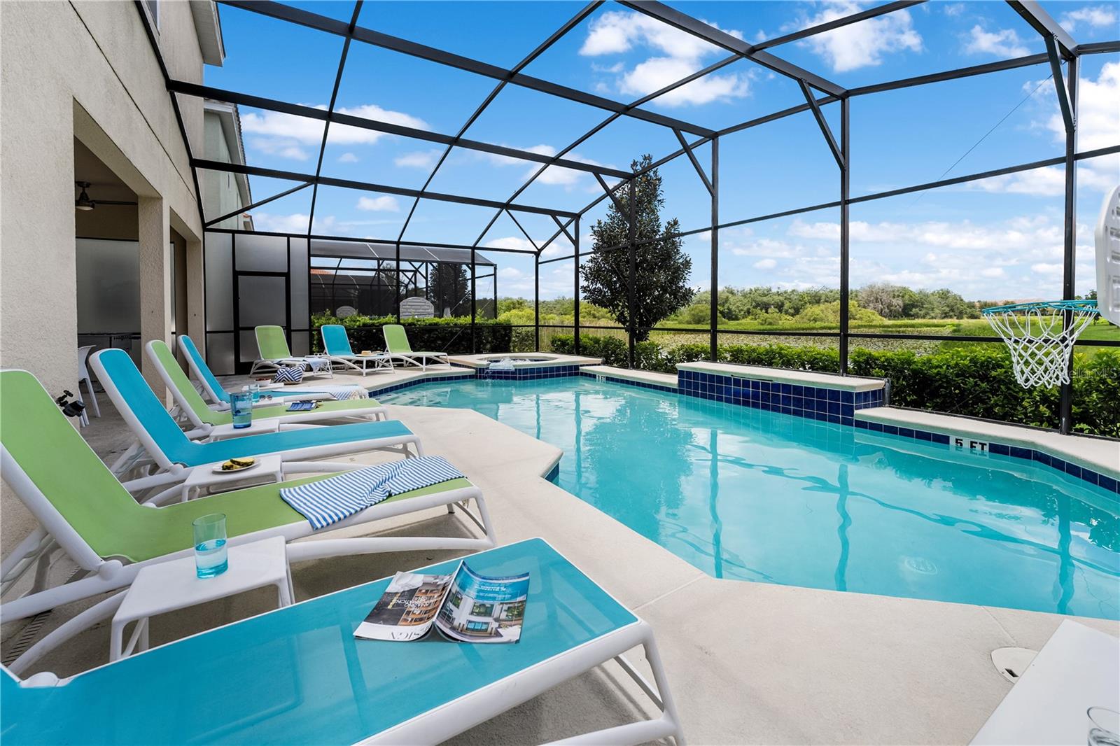 8009 OAK SHADOW COURT