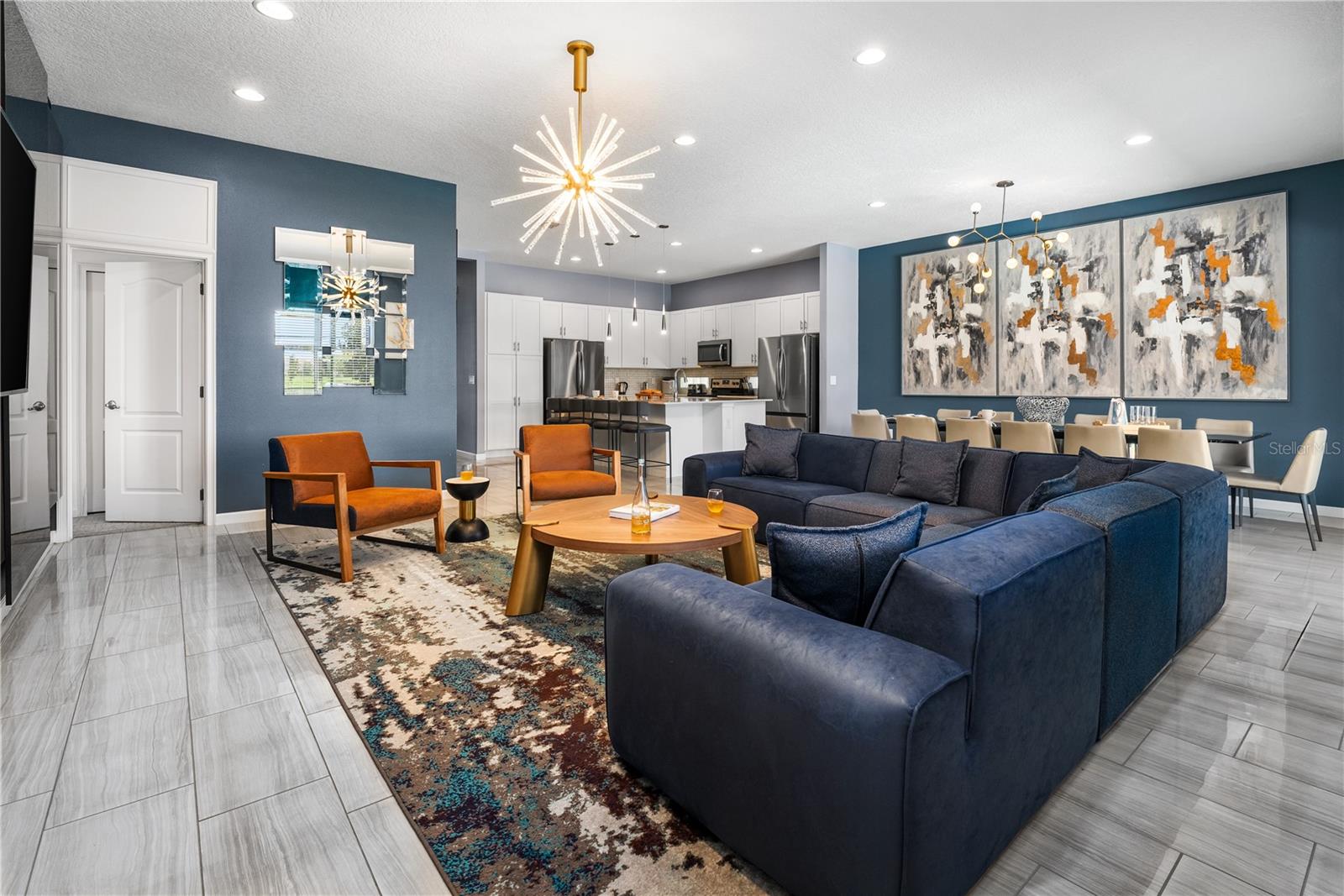 8009 OAK SHADOW COURT