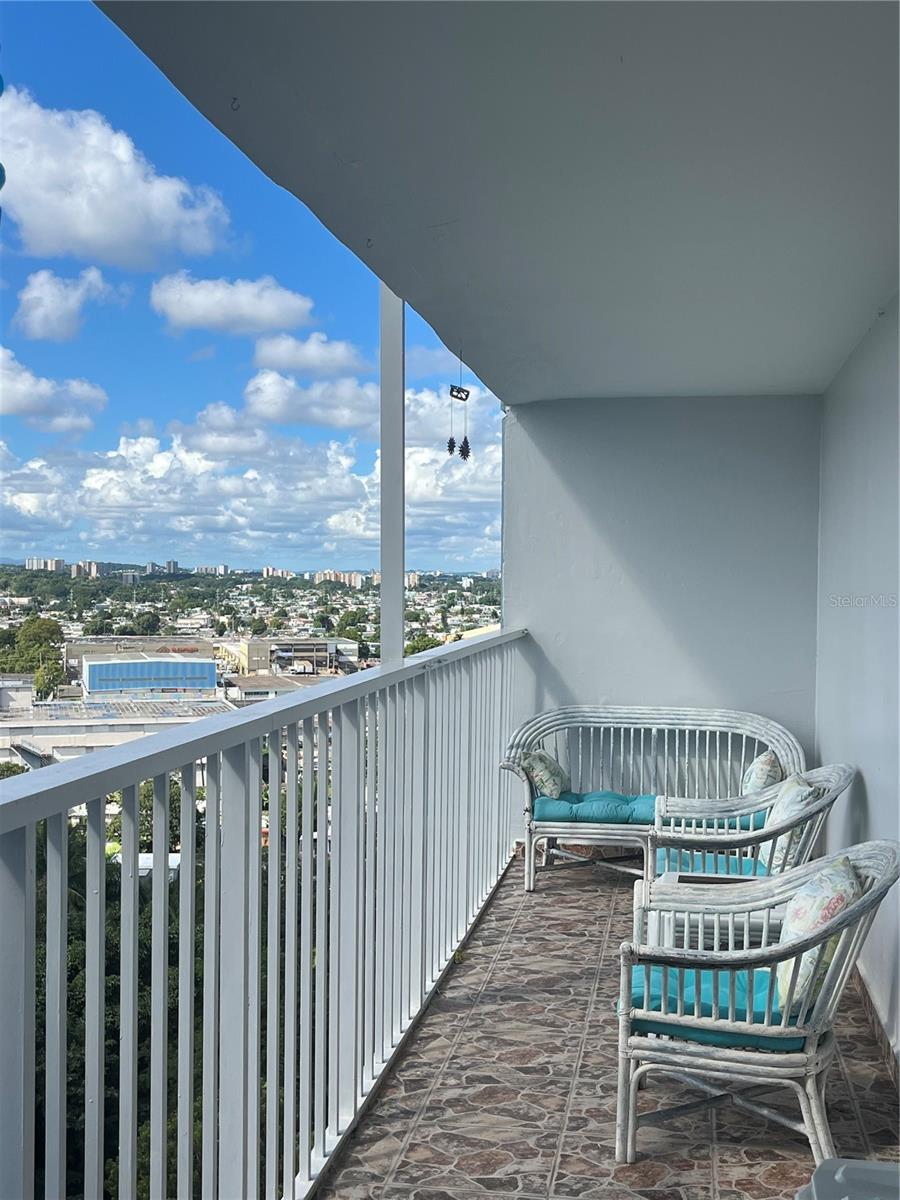 FONTANA TOWERS - Residential Lease