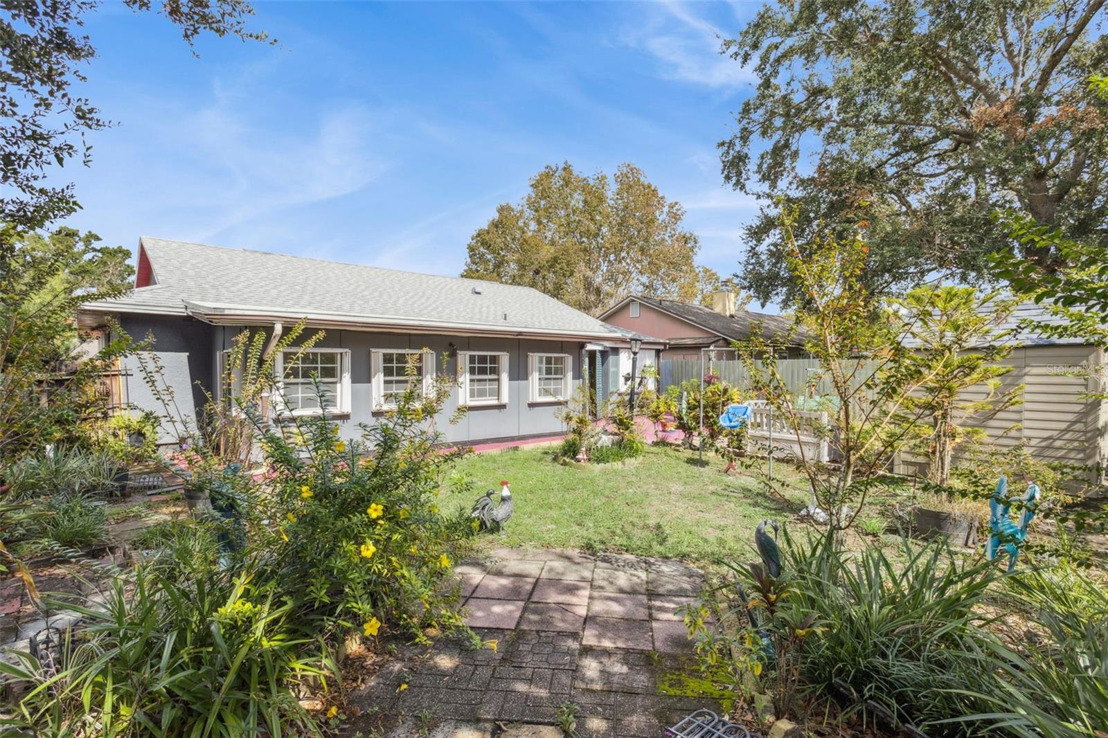 SHADY GROVE - Residential