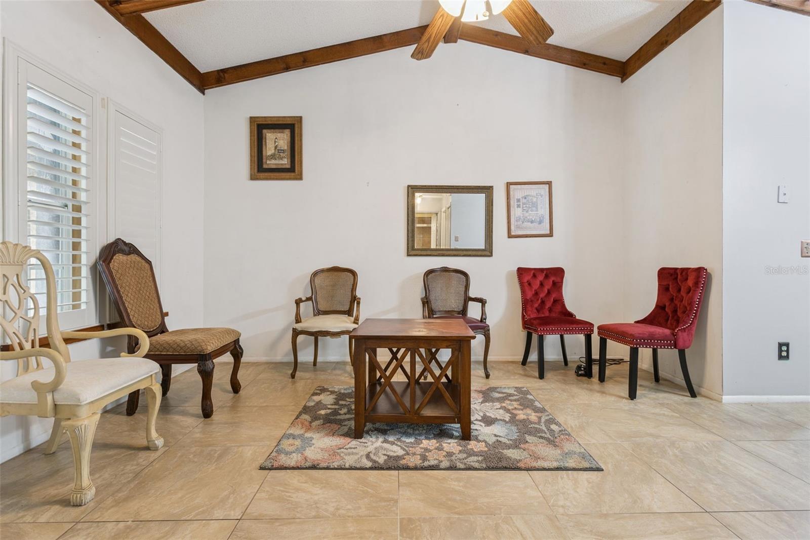 SHADY GROVE - Residential