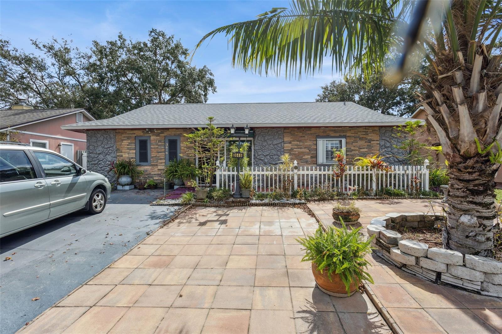 SHADY GROVE - Residential