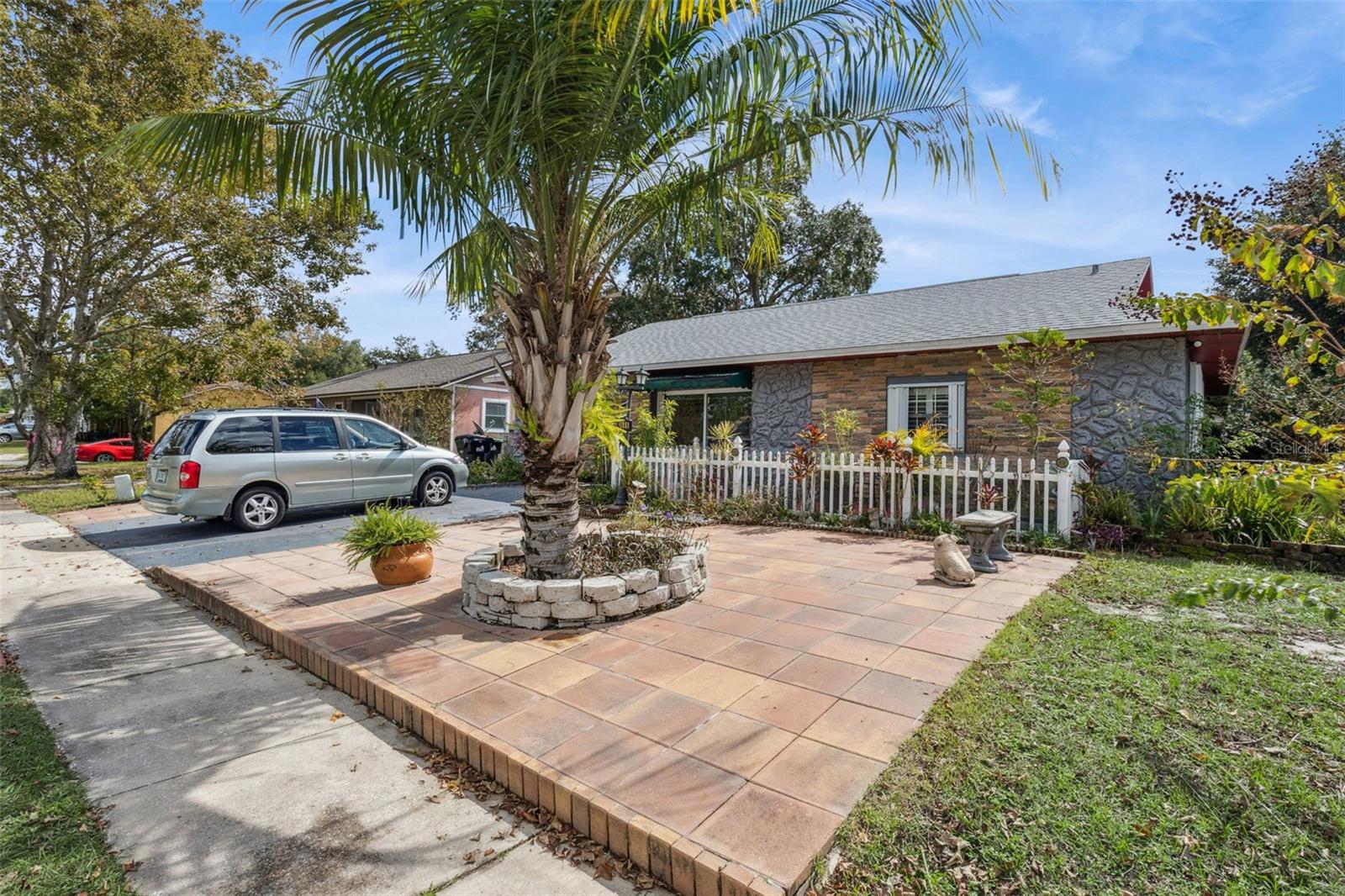 SHADY GROVE - Residential