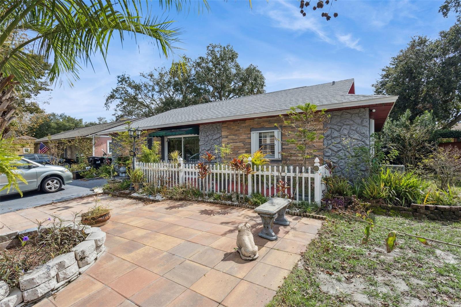 SHADY GROVE - Residential