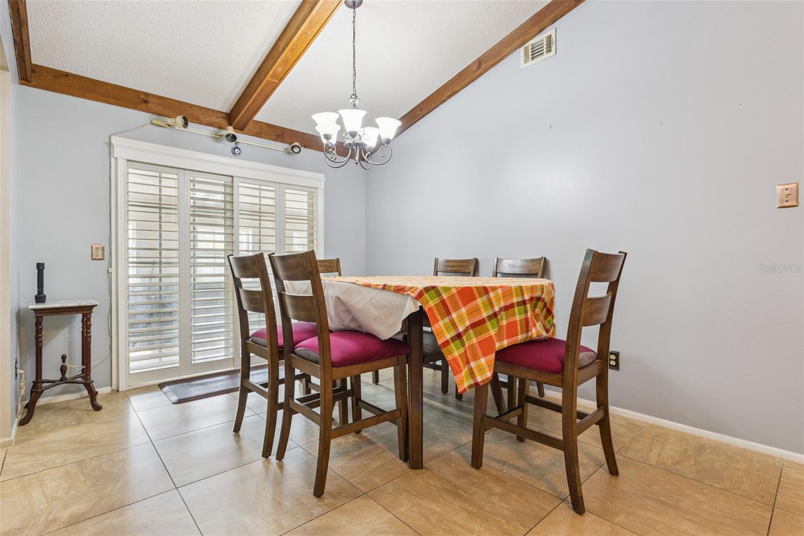 SHADY GROVE - Residential