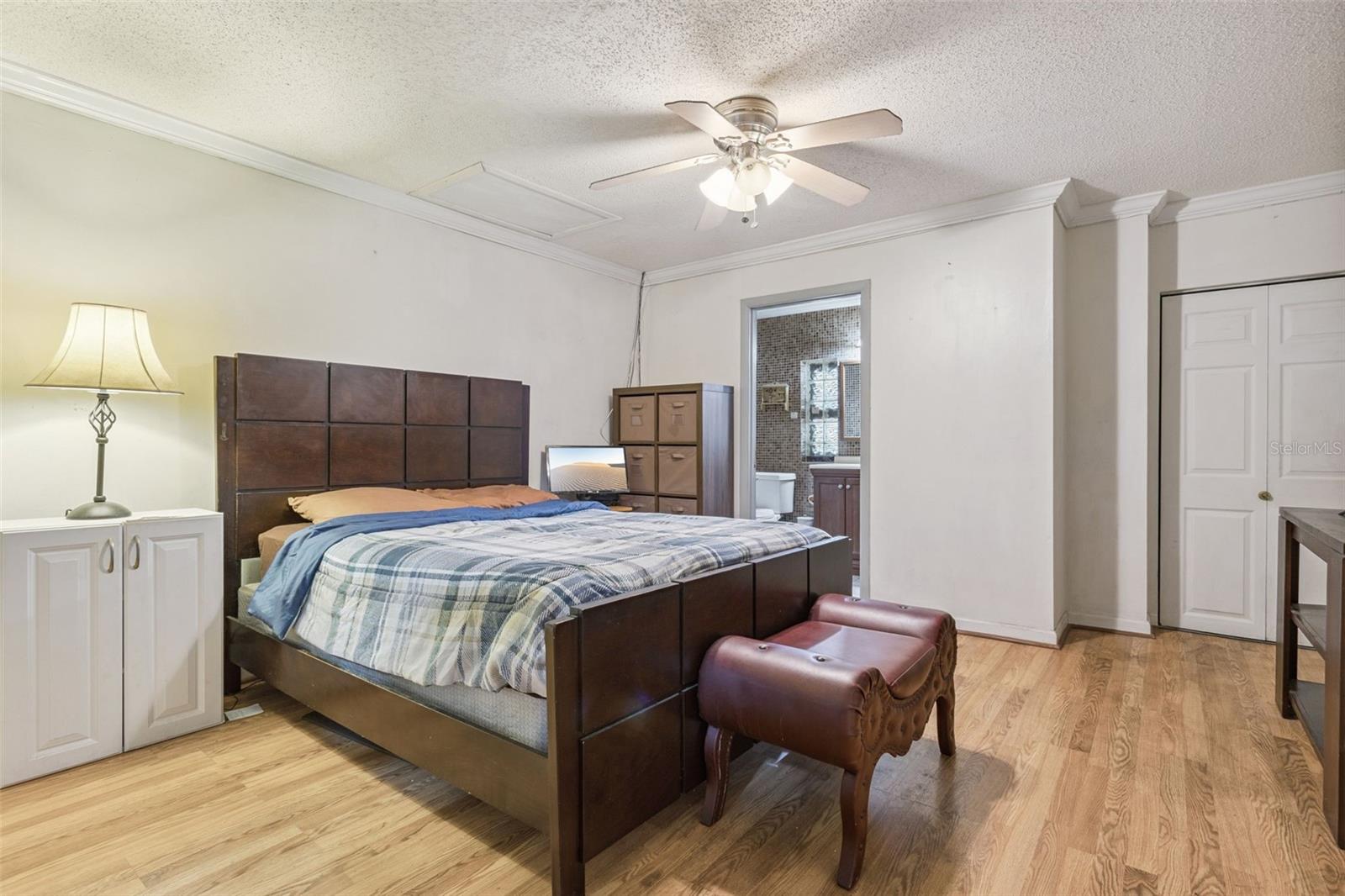 SHADY GROVE - Residential