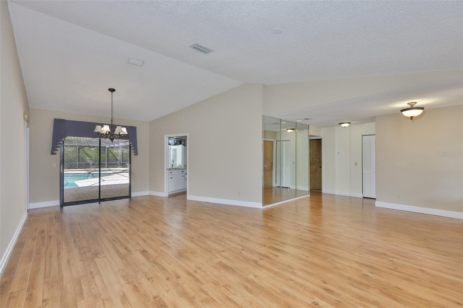 HICKORY HILL SUB PH - Residential