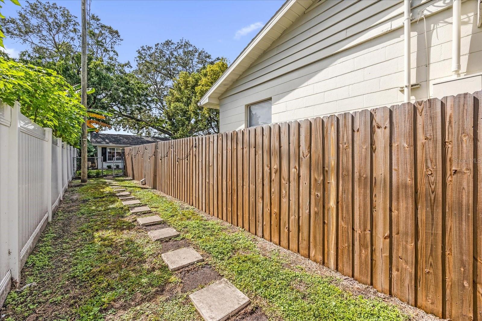 GOLFVIEW - Residential