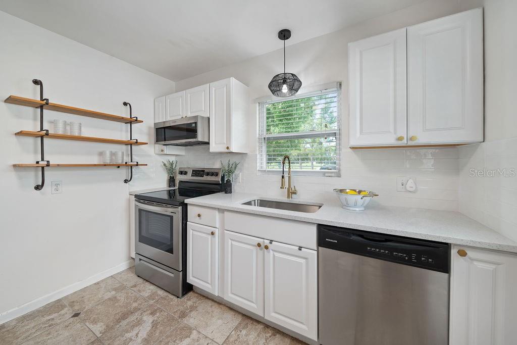 GOLFVIEW - Residential