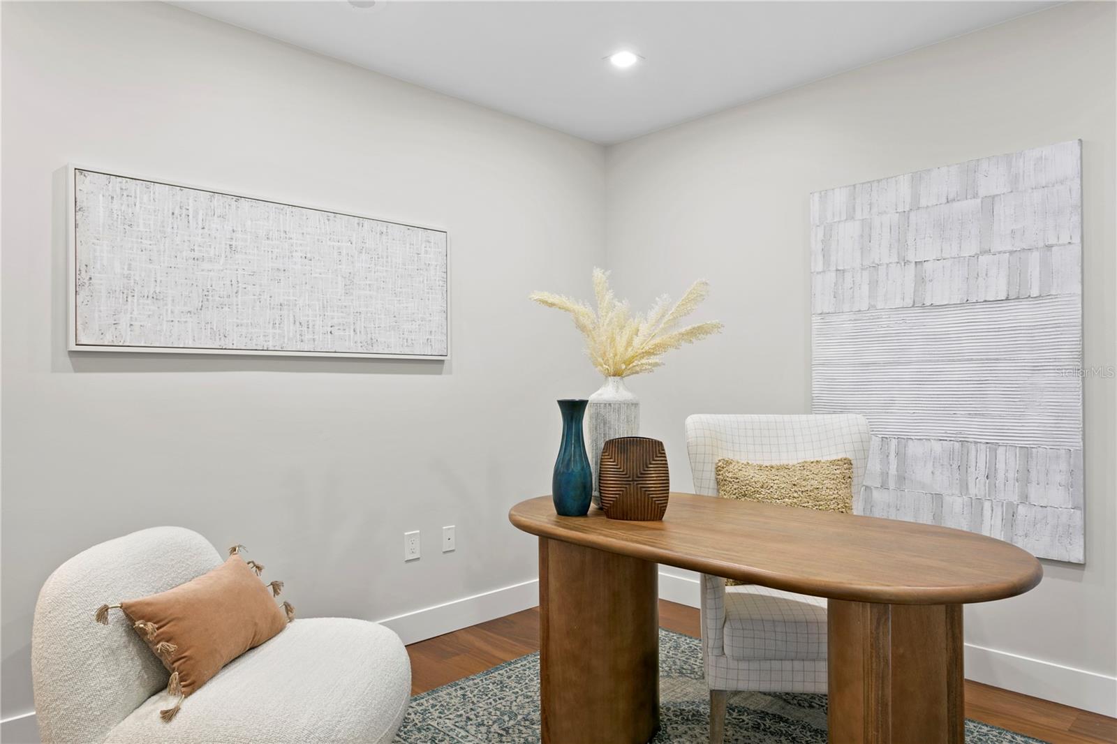 PARKSHORE PLAZA CONDO - Residential