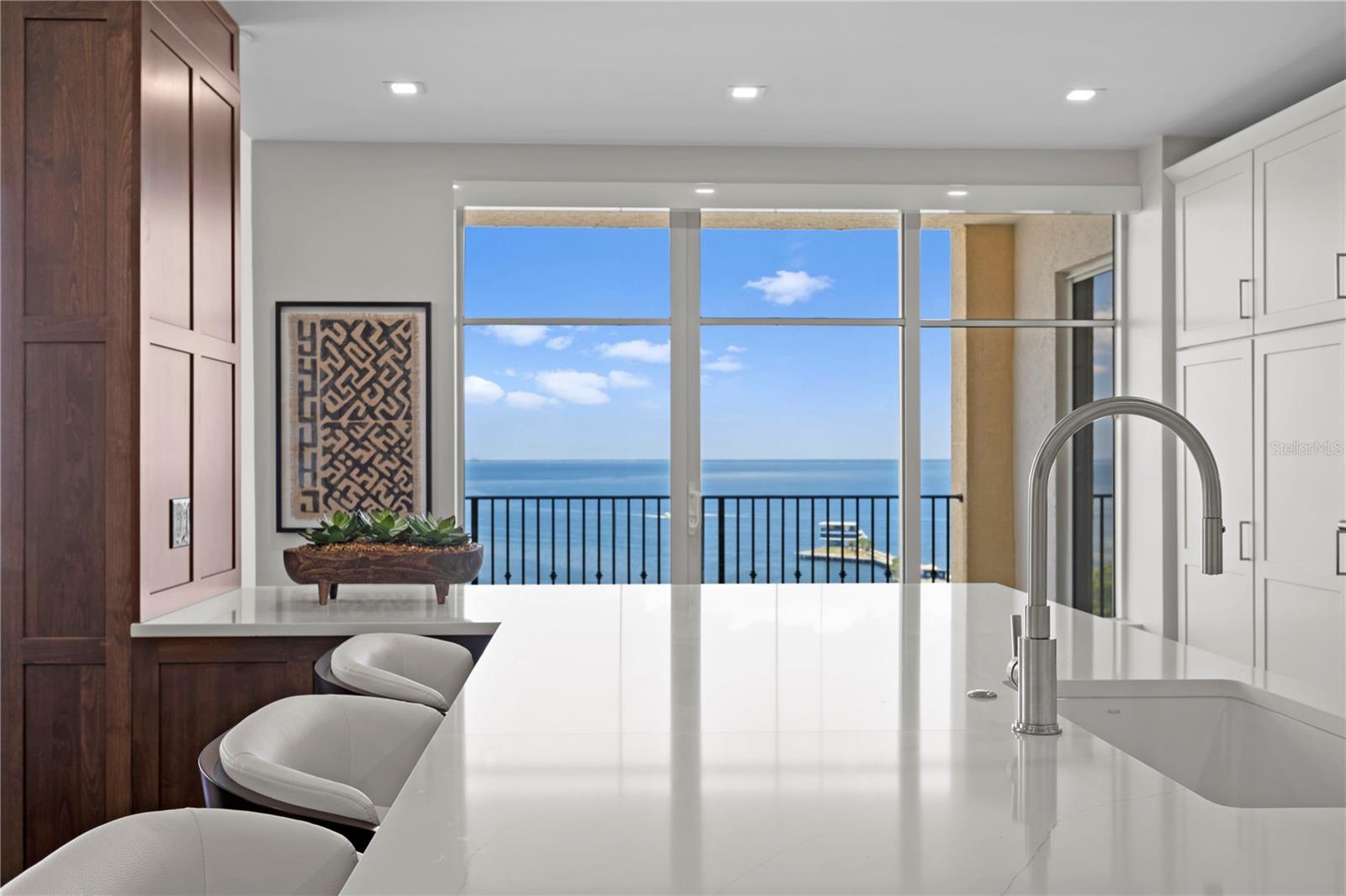 PARKSHORE PLAZA CONDO - Residential