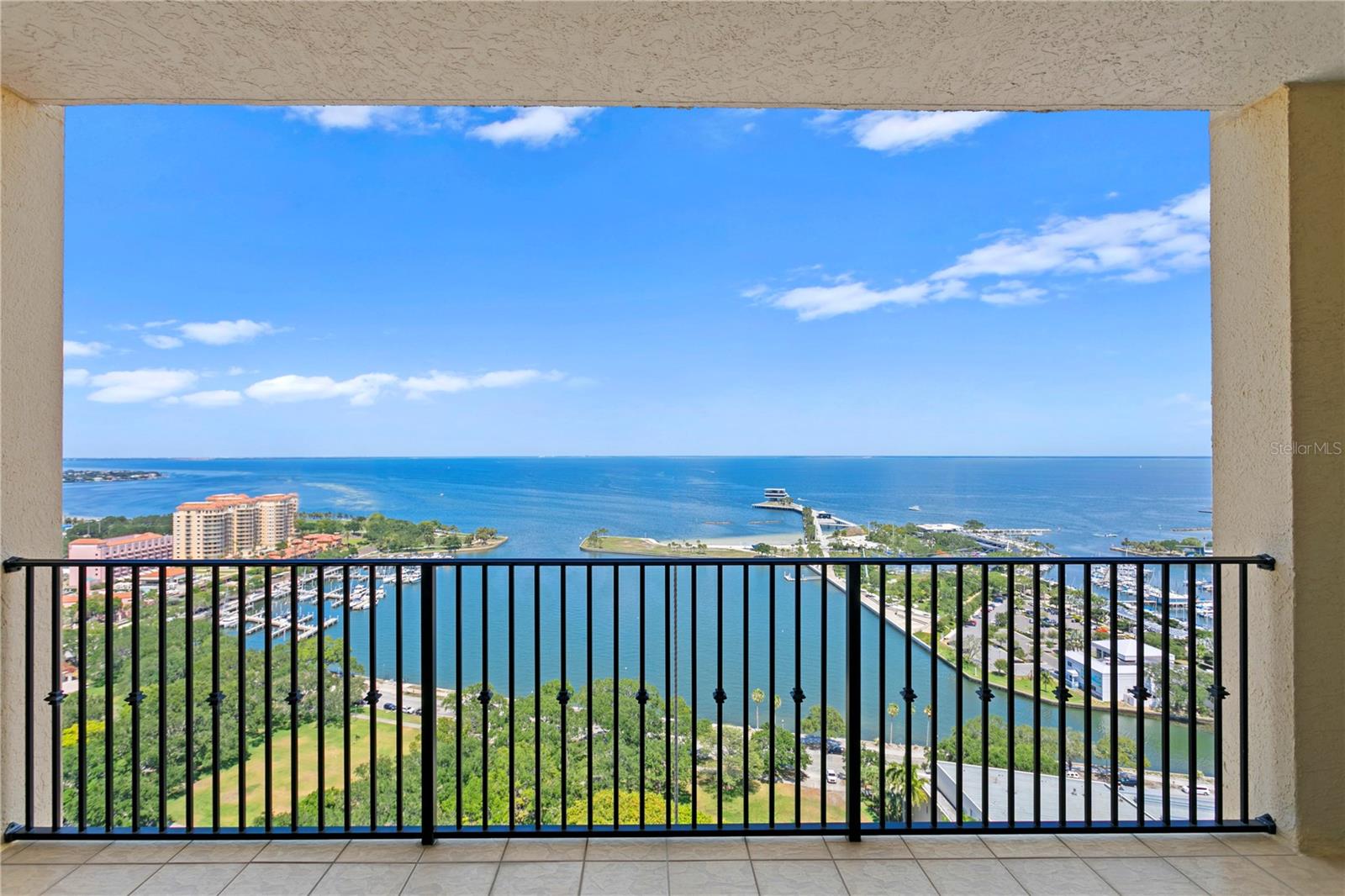 PARKSHORE PLAZA CONDO - Residential