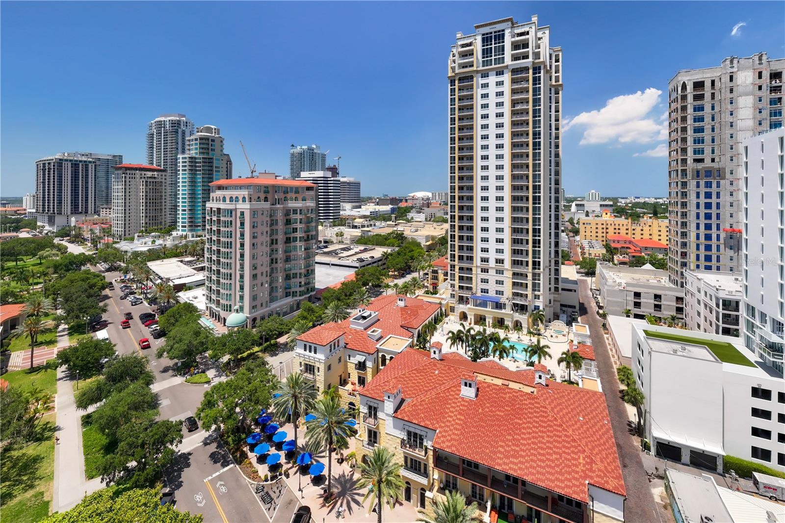 PARKSHORE PLAZA CONDO - Residential