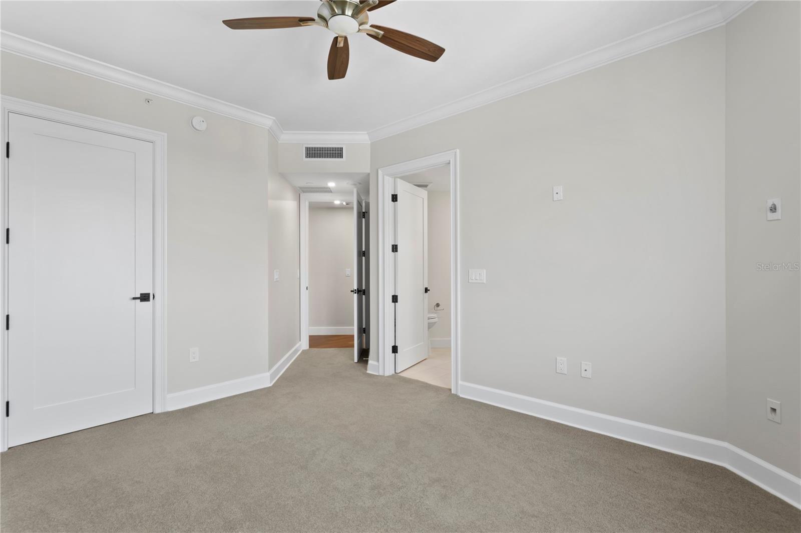 PARKSHORE PLAZA CONDO - Residential