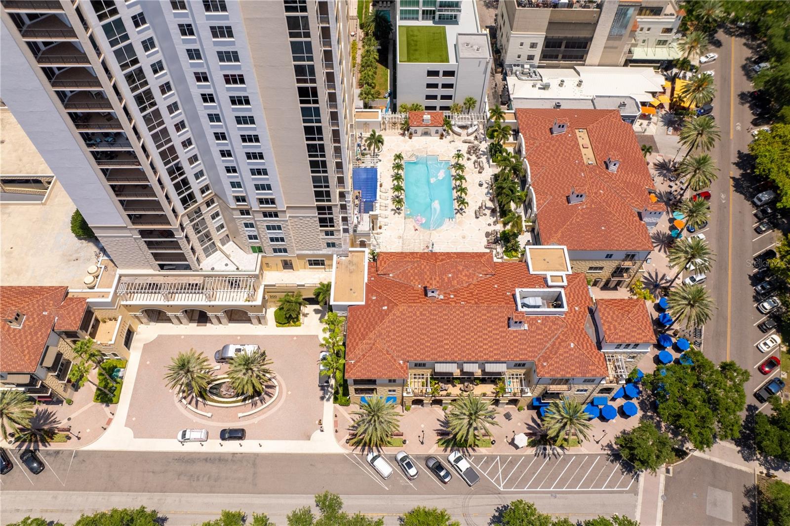 PARKSHORE PLAZA CONDO - Residential