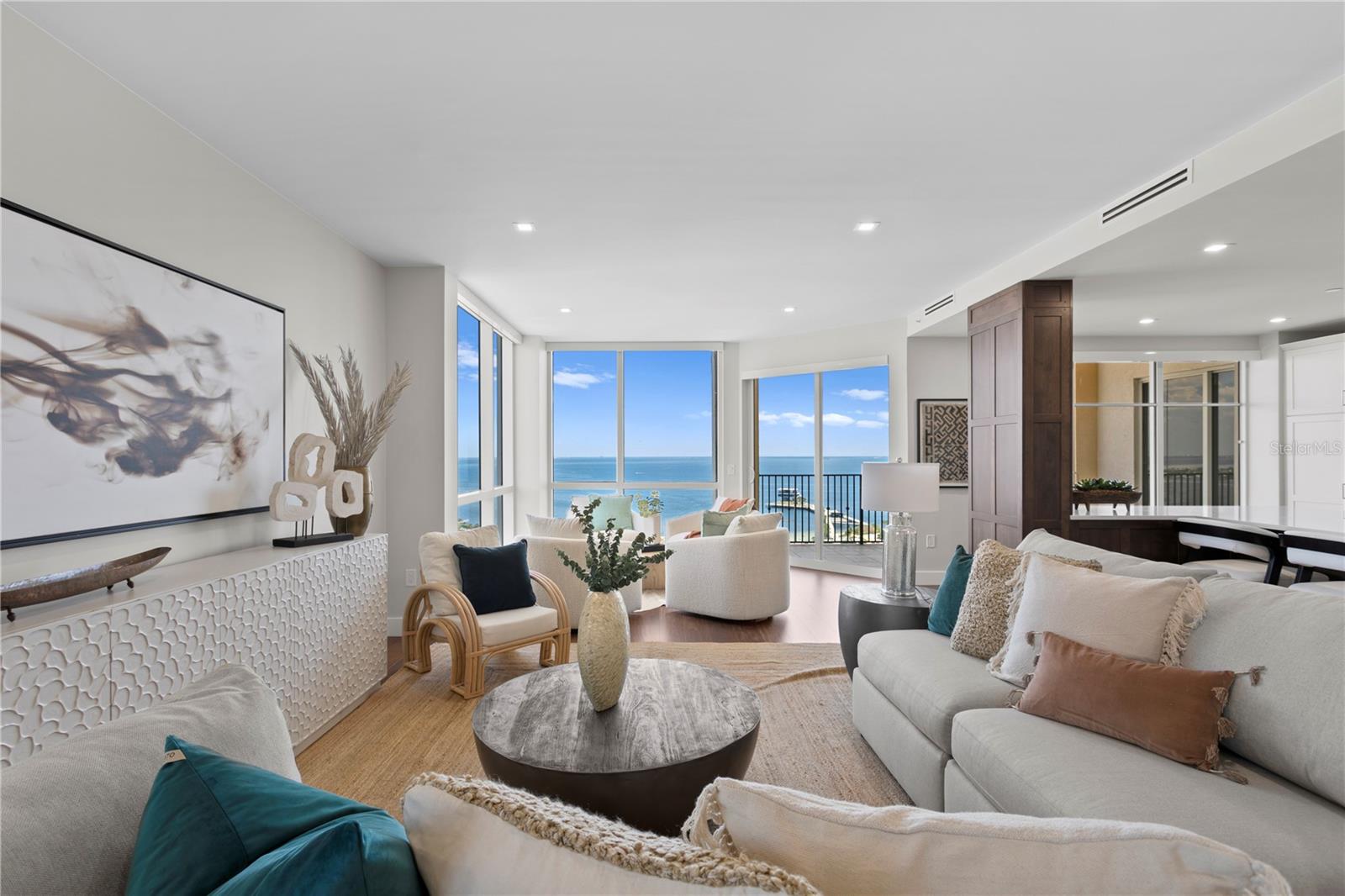 PARKSHORE PLAZA CONDO - Residential