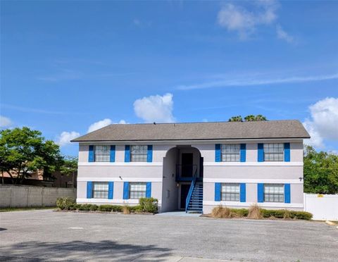Photo of 10 N Fairfax Avenue, Winter Springs, FL 32708 (MLS # O6404221)