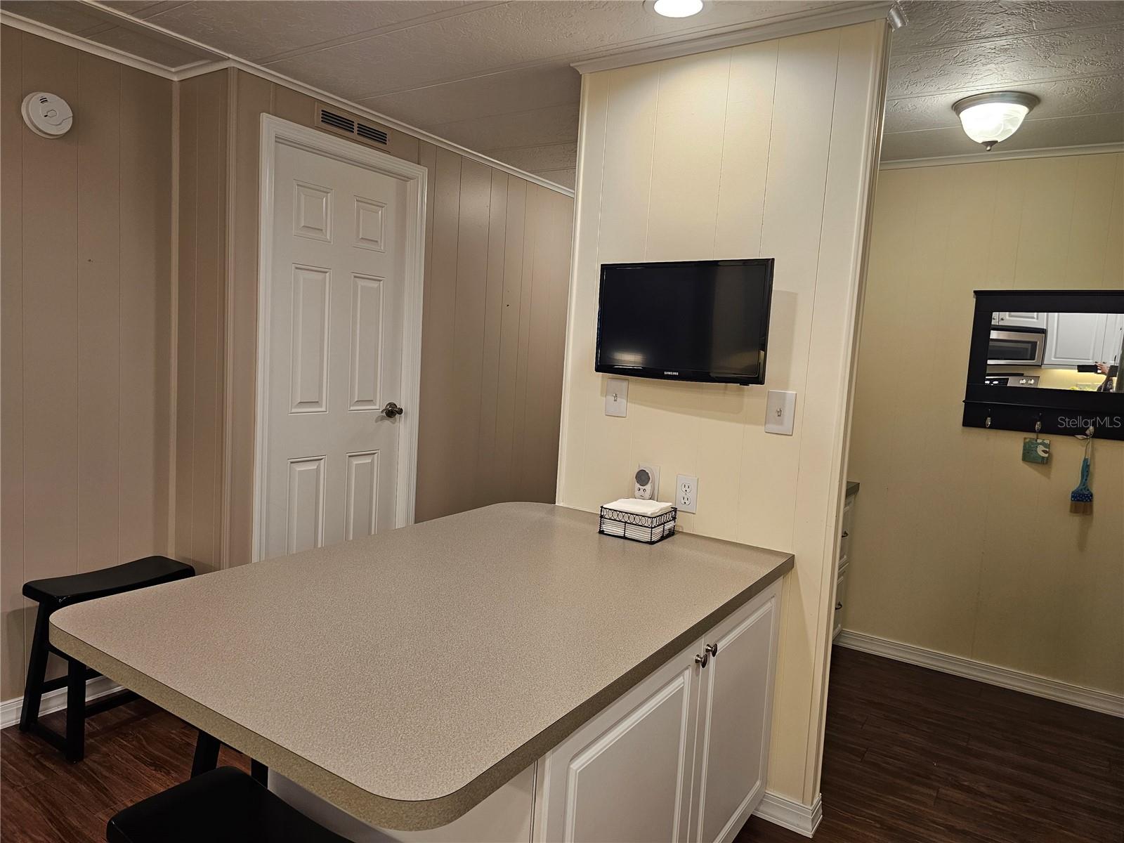 GULL-AIRE VILLAGE - Residential