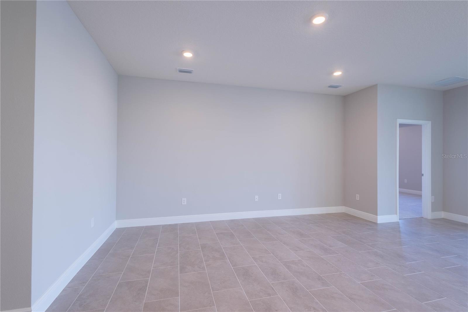 MANGROVE MANOR PH 2 - Residential