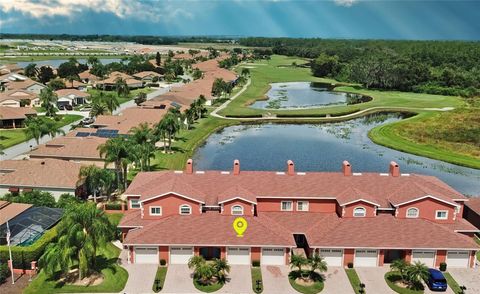 A home in LAKE WALES