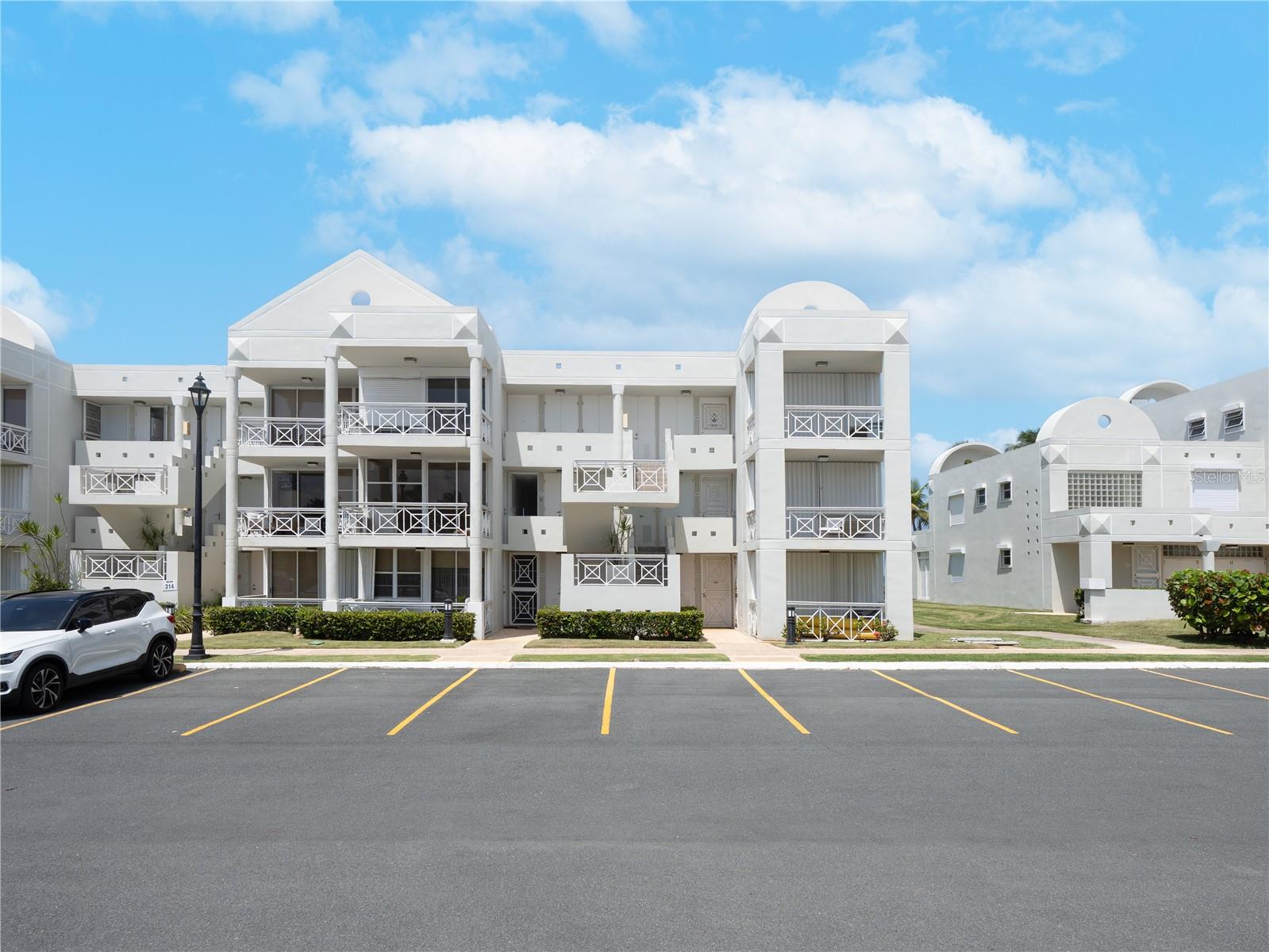 VILLAS DE COSTA DORADA II - Residential