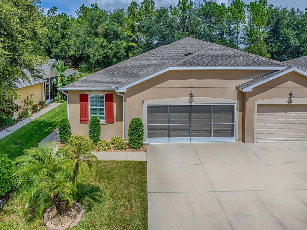 Photo of 26939 White Plains Way, Leesburg, FL 34748 (MLS # G5102246)