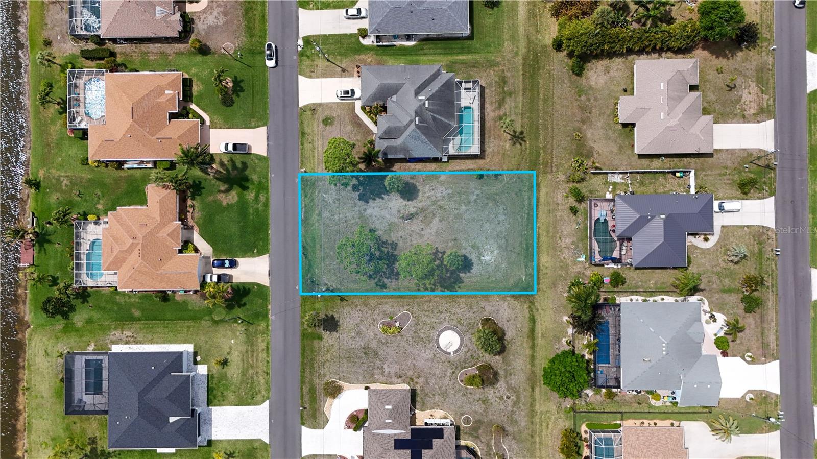 ROTONDA WEST LONG MEADOW - Land