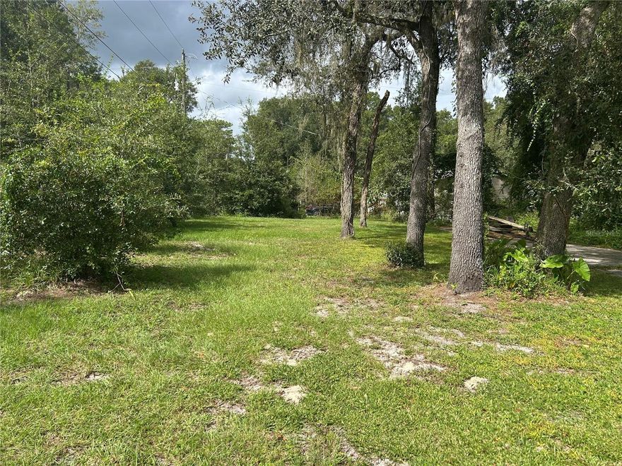 Build your dream home or invest in your future with this beautiful vacant lot in Sumter County. Located in a peaceful and growing area, this property offers the perfect blend of rural tranquility and convenient access to nearby towns, shopping, and major highways. Enjoy the freedom of space and the flexibility to design a custom home or bring your manufactured home — no HOA and no deed restrictions!
With easy access to The Villages, I-75, and Florida’s Turnpike, you’ll have a short drive to dining, entertainment, and everyday essentials while still enjoying the quiet charm of country living. Don’t miss this opportunity to own a slice of Florida paradise — perfect for your next home, vacation retreat, or investment property.
This lot had a mobile home at one time, electrical pole is still on the property, water and septic will need to be checked. Call the county to check current impact fees.
?? Key Features:
Peaceful setting with mature trees
Convenient access to major highways and local amenities
No HOA or CDD fees
Great potential for custom build or manufactured home
Close to The Villages and Lake Panasoffkee recreation