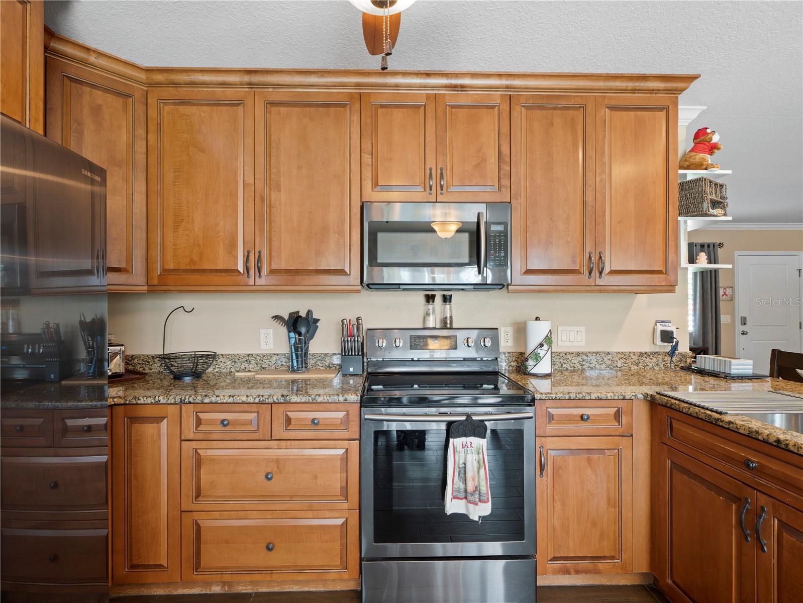 THE HIGHLANDS - Residential