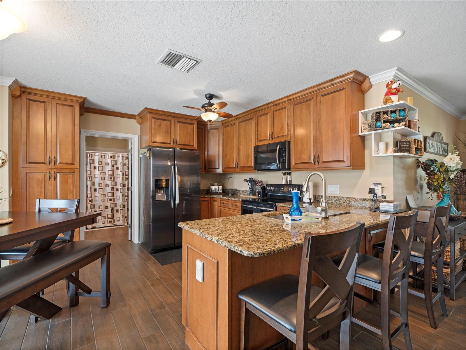 THE HIGHLANDS - Residential