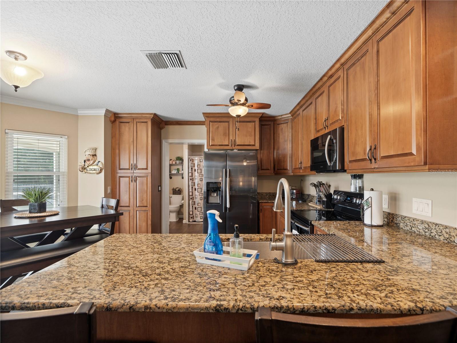 THE HIGHLANDS - Residential