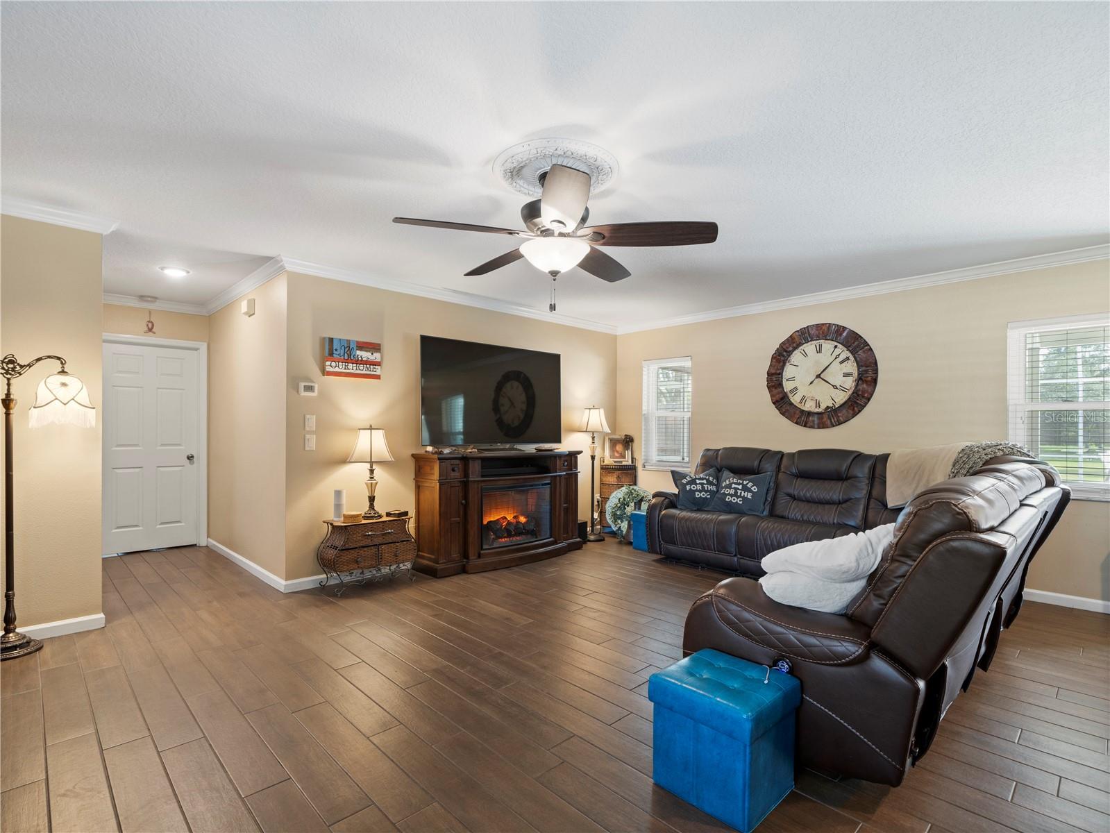 THE HIGHLANDS - Residential